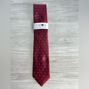 Tayion Collection Men's Burgundy & White Dot Pattern Tie